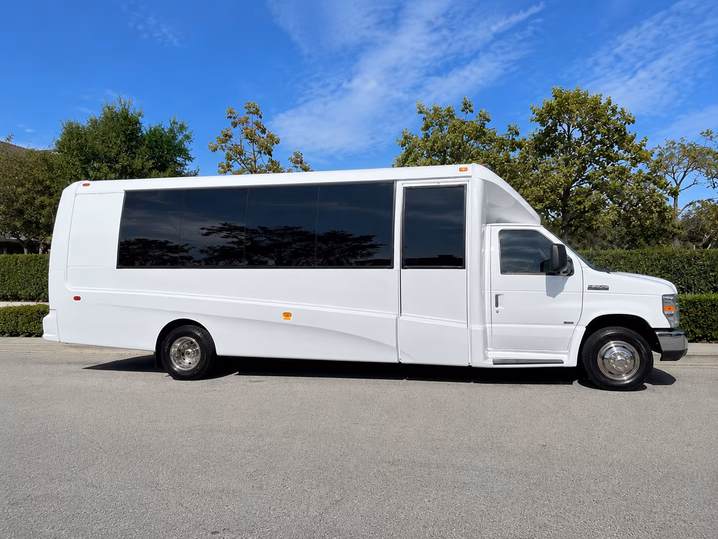 avondale bus rental service area