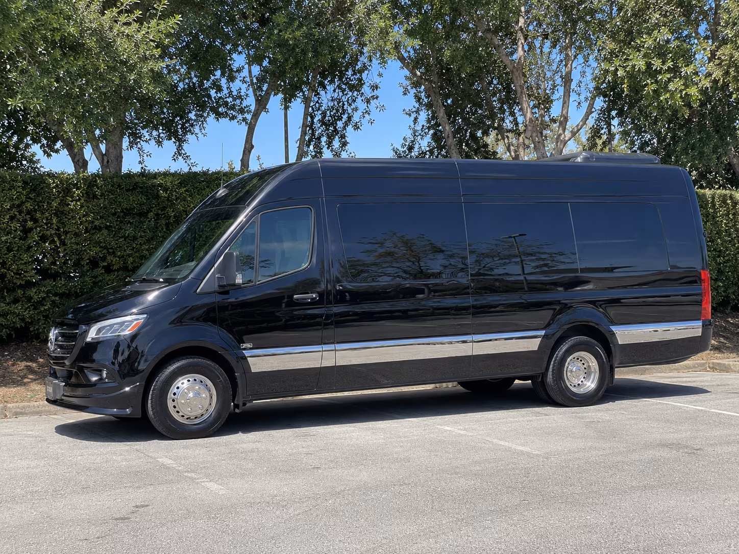 find and book transportation for your next wine tour 1