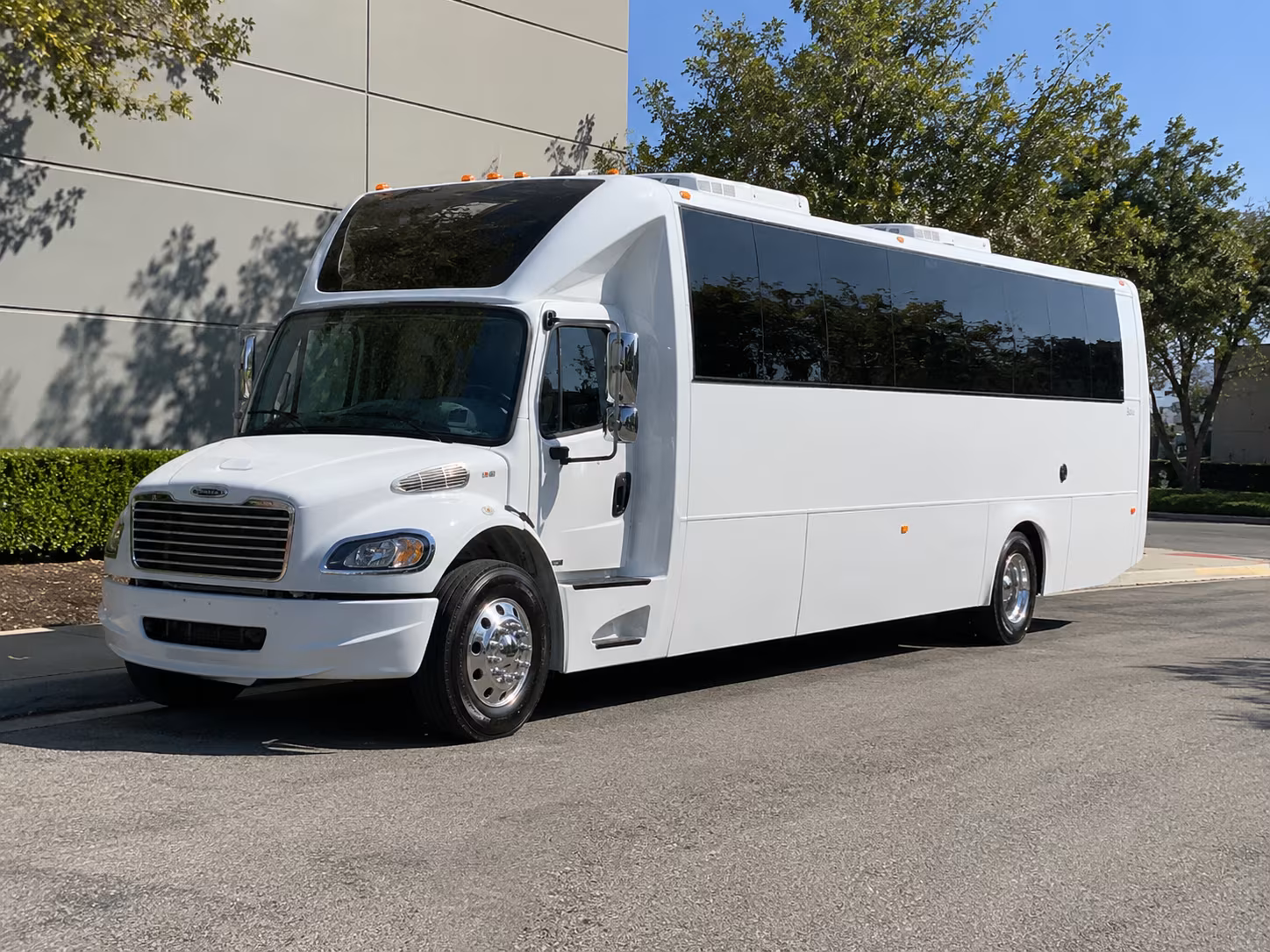 party buses for avondale bachelorette and bachelor weekend transportation